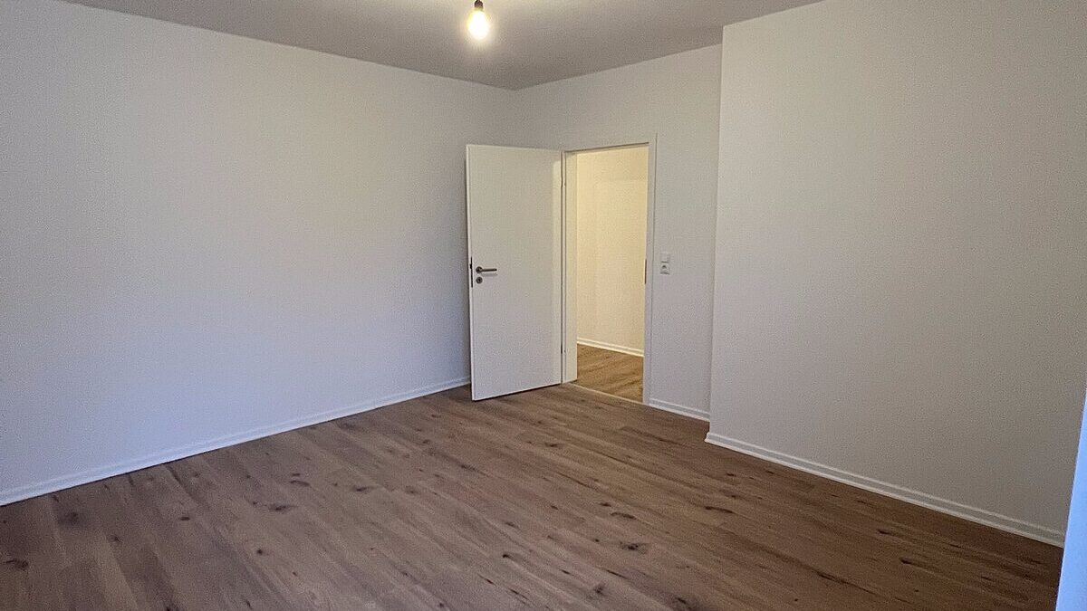 Leergeräumte Altbauwohnung nach einer Entrümpelung in Bremen-Findorff
